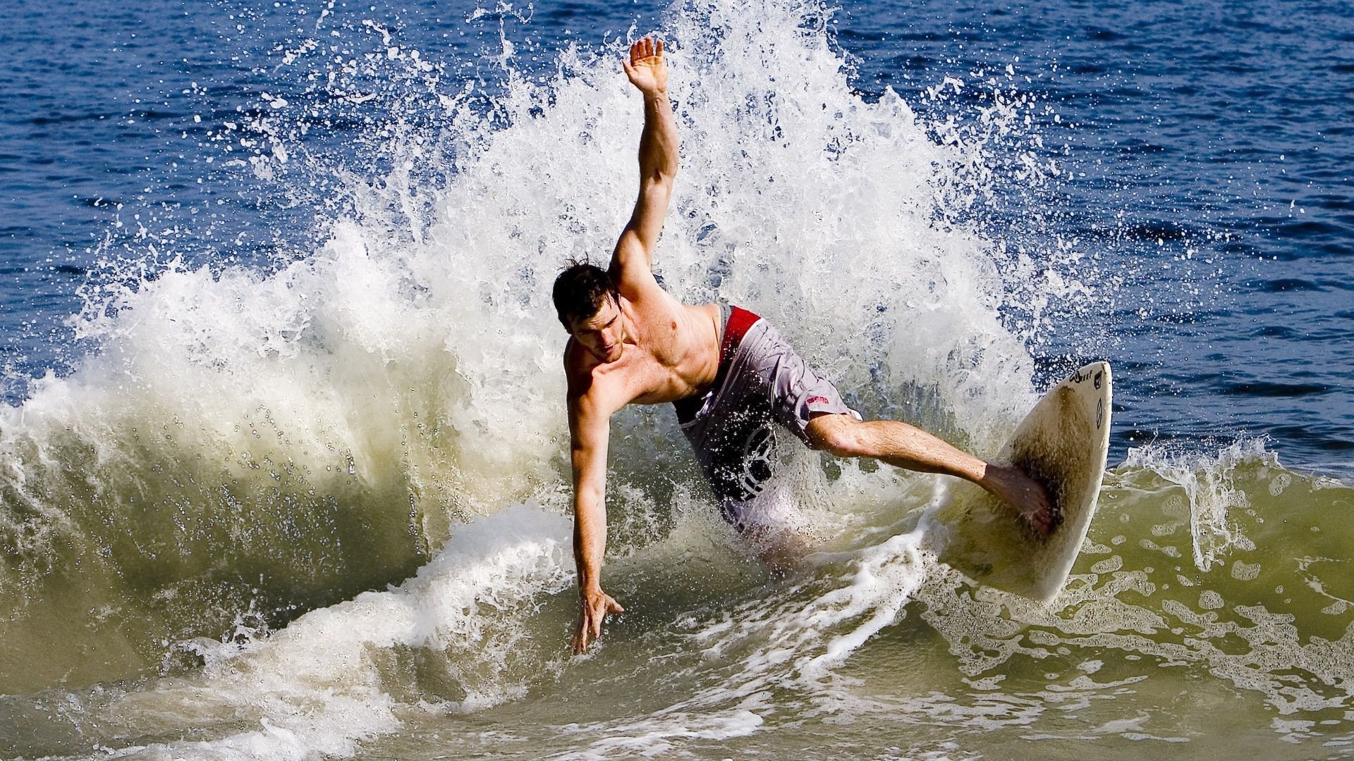 开云体育登录-姆巴佩一剑封喉，卡塔尔资本如何用末节哲学重塑国际米兰？